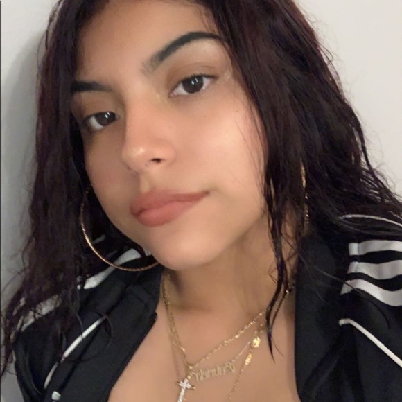 Meet your Posher, Gabriela - Picture 6 of 7